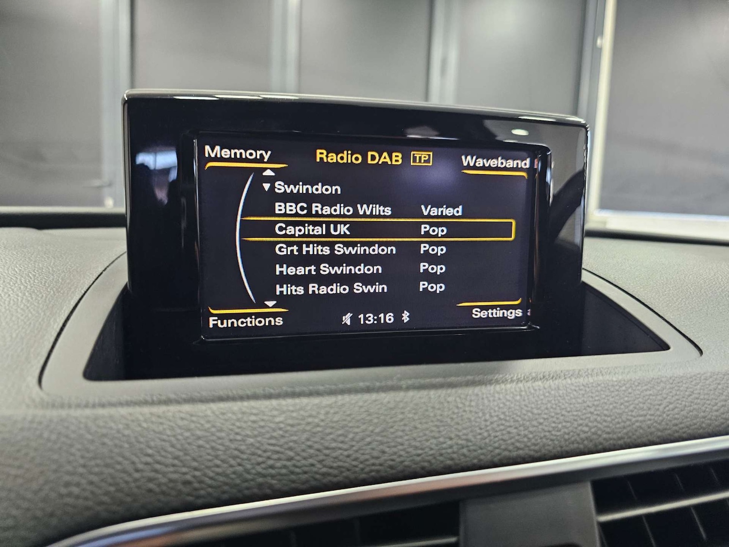 Used Audi Q3 2016 for sale - 77224797: Photo 71