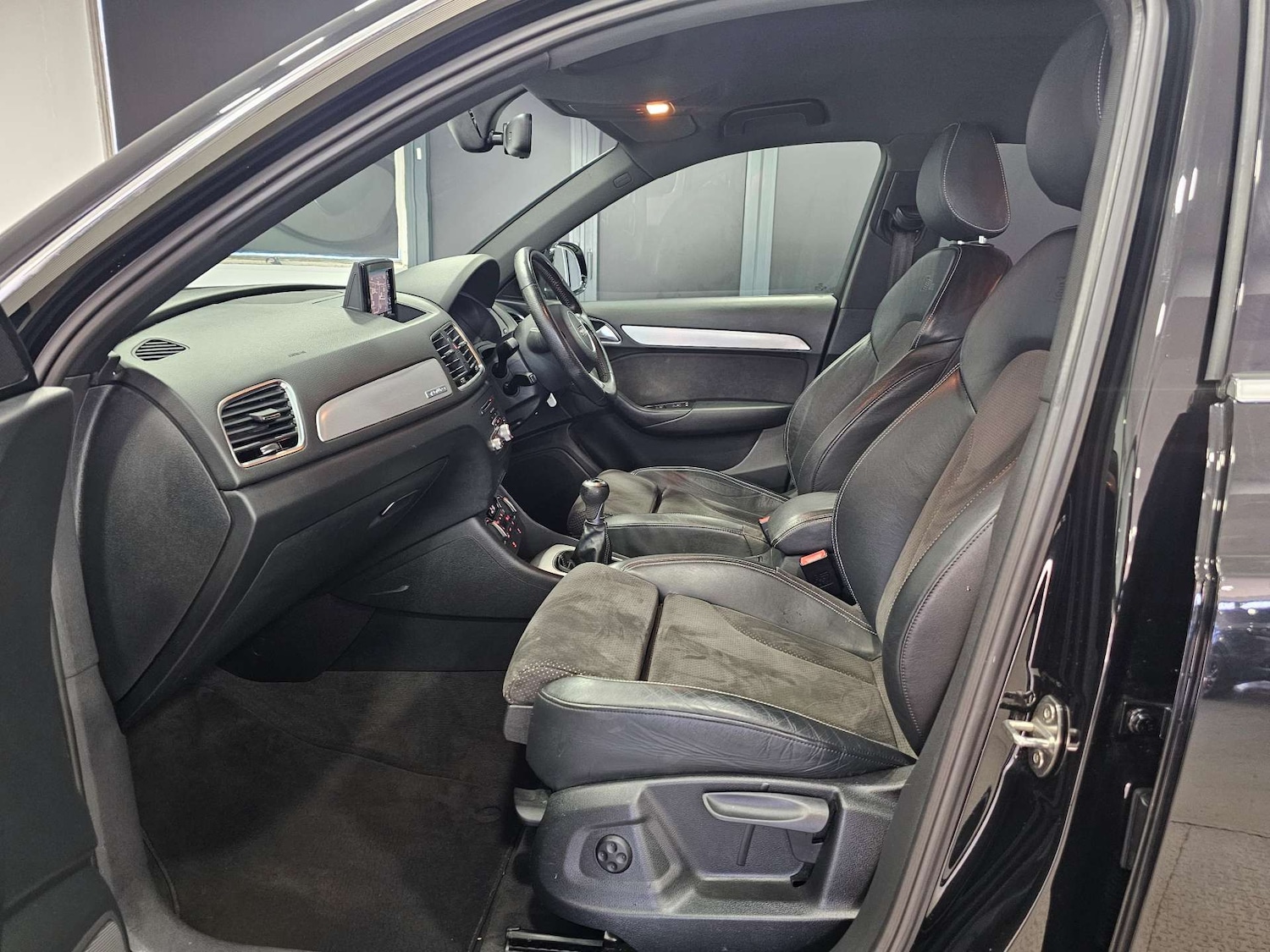 Used Audi Q3 2016 for sale - 77224797: Photo 95