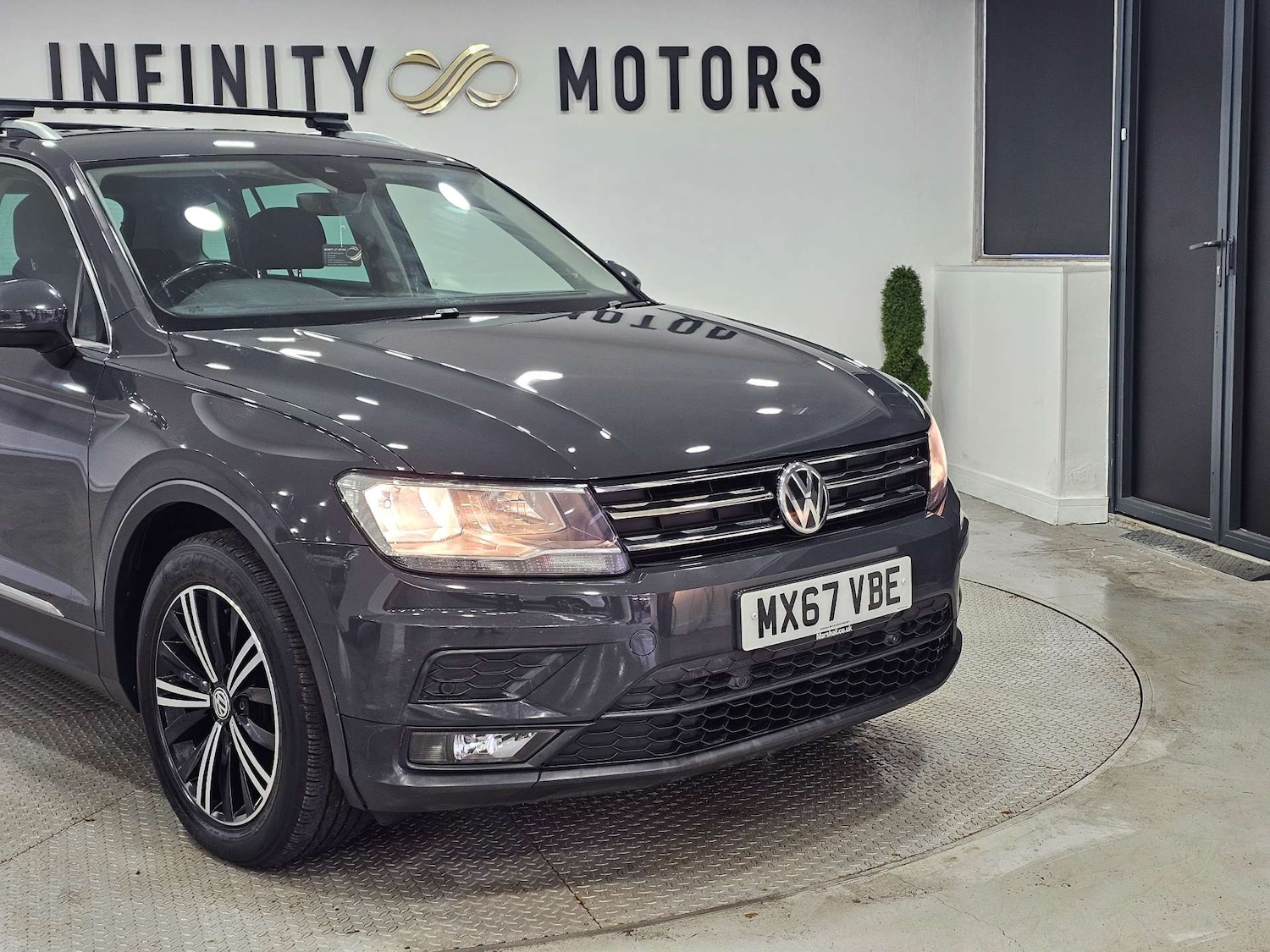 Used Volkswagen Tiguan 2017 for sale - 77803672: Photo 14