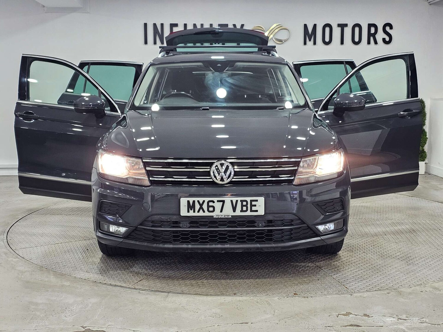 Used Volkswagen Tiguan 2017 for sale - 77803672: Photo 44