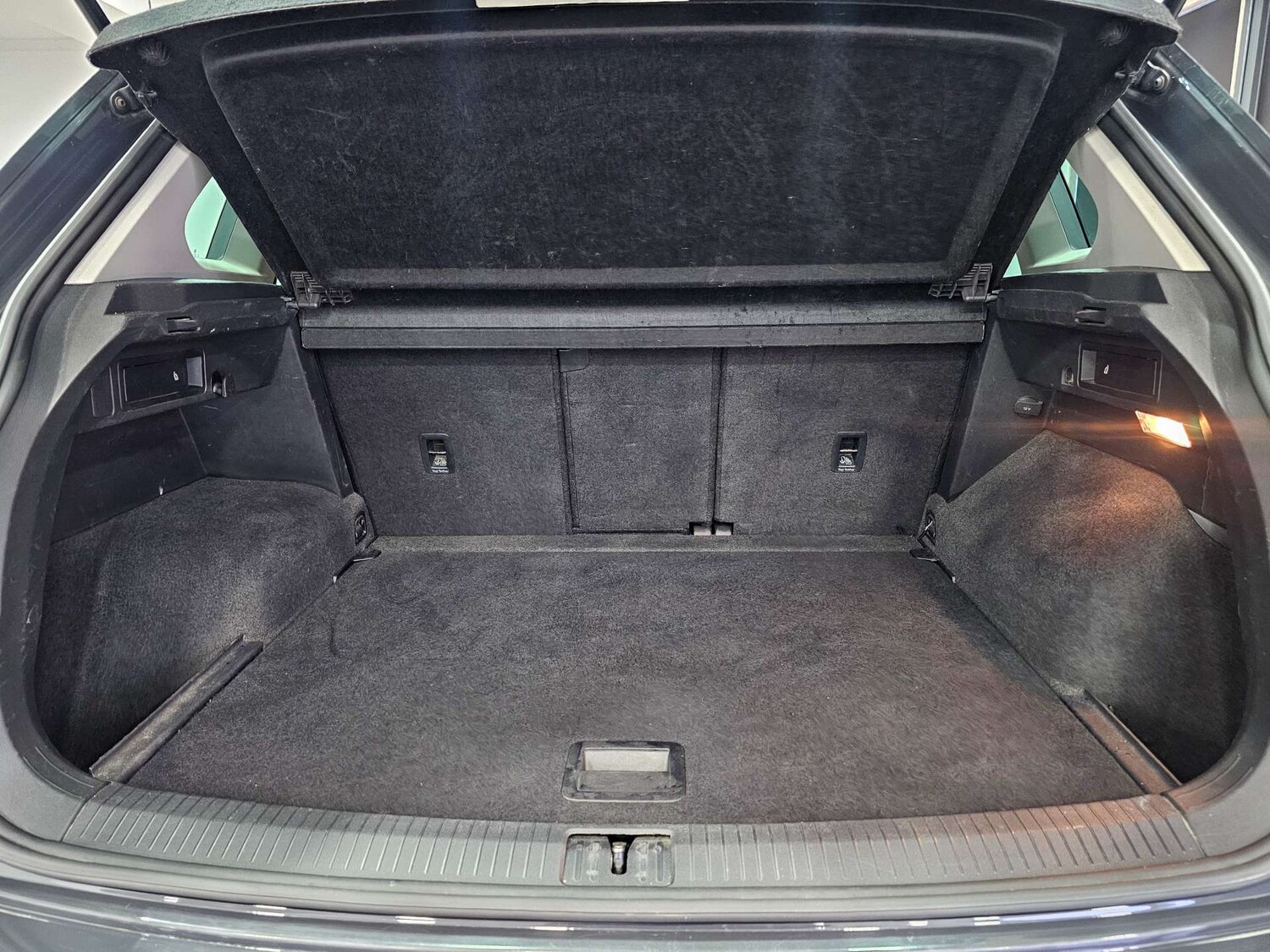 Used Volkswagen Tiguan 2017 for sale - 77803672: Photo 50