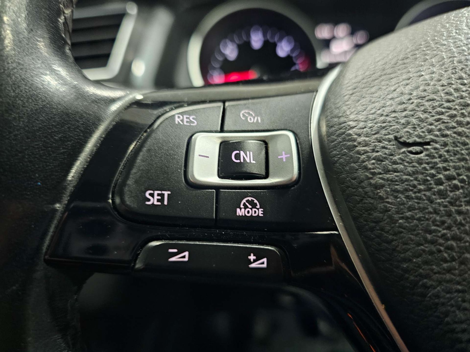 Used Volkswagen Tiguan 2017 for sale - 77803672: Photo 62