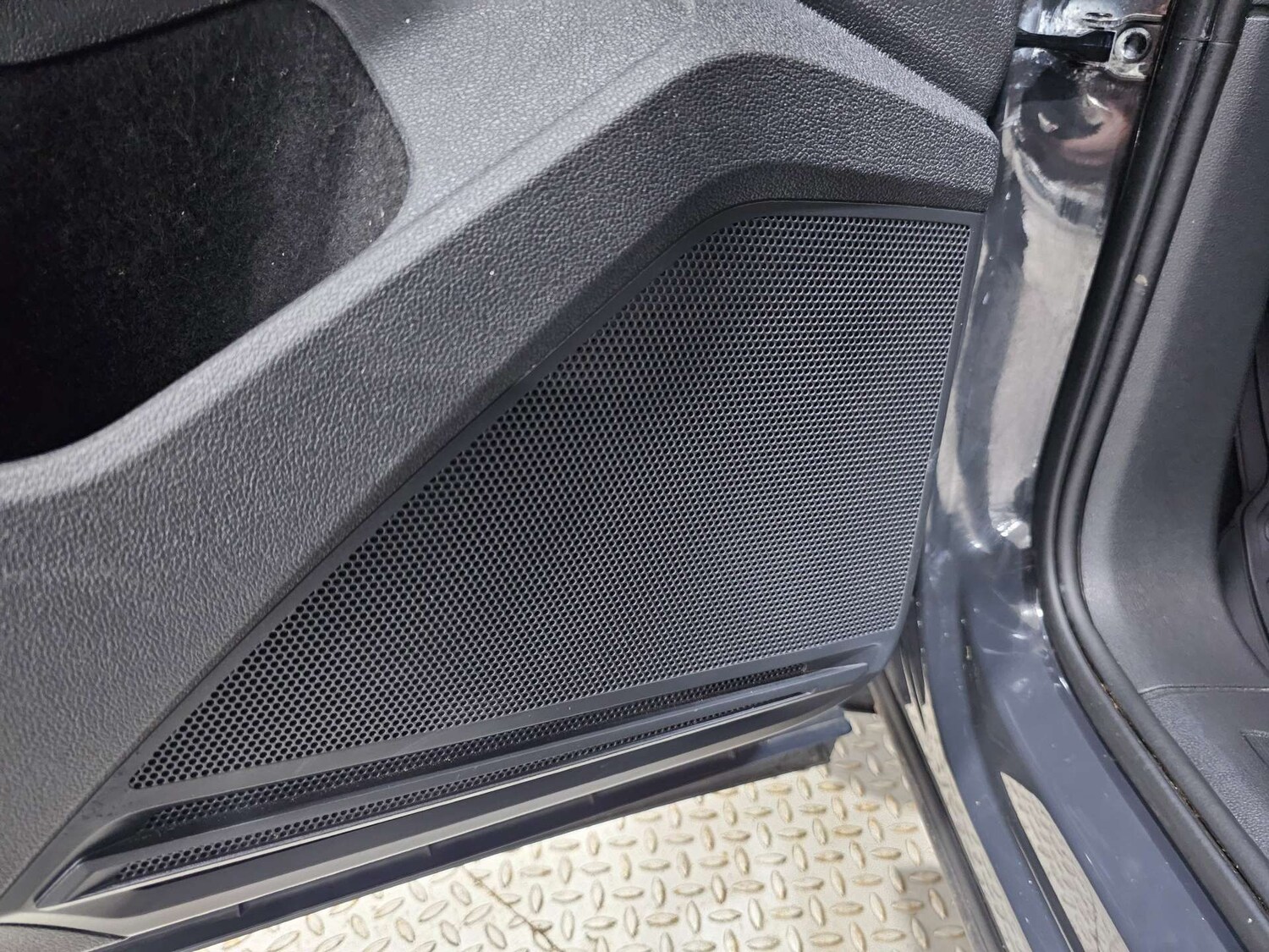 Used Volkswagen Tiguan 2017 for sale - 77803672: Photo 92