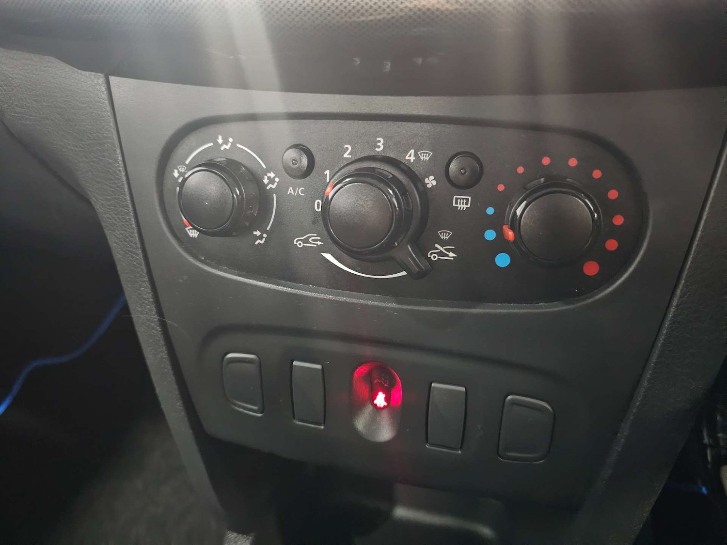 Used Dacia Sandero Stepway 2018 for sale - 76972359: Photo 10