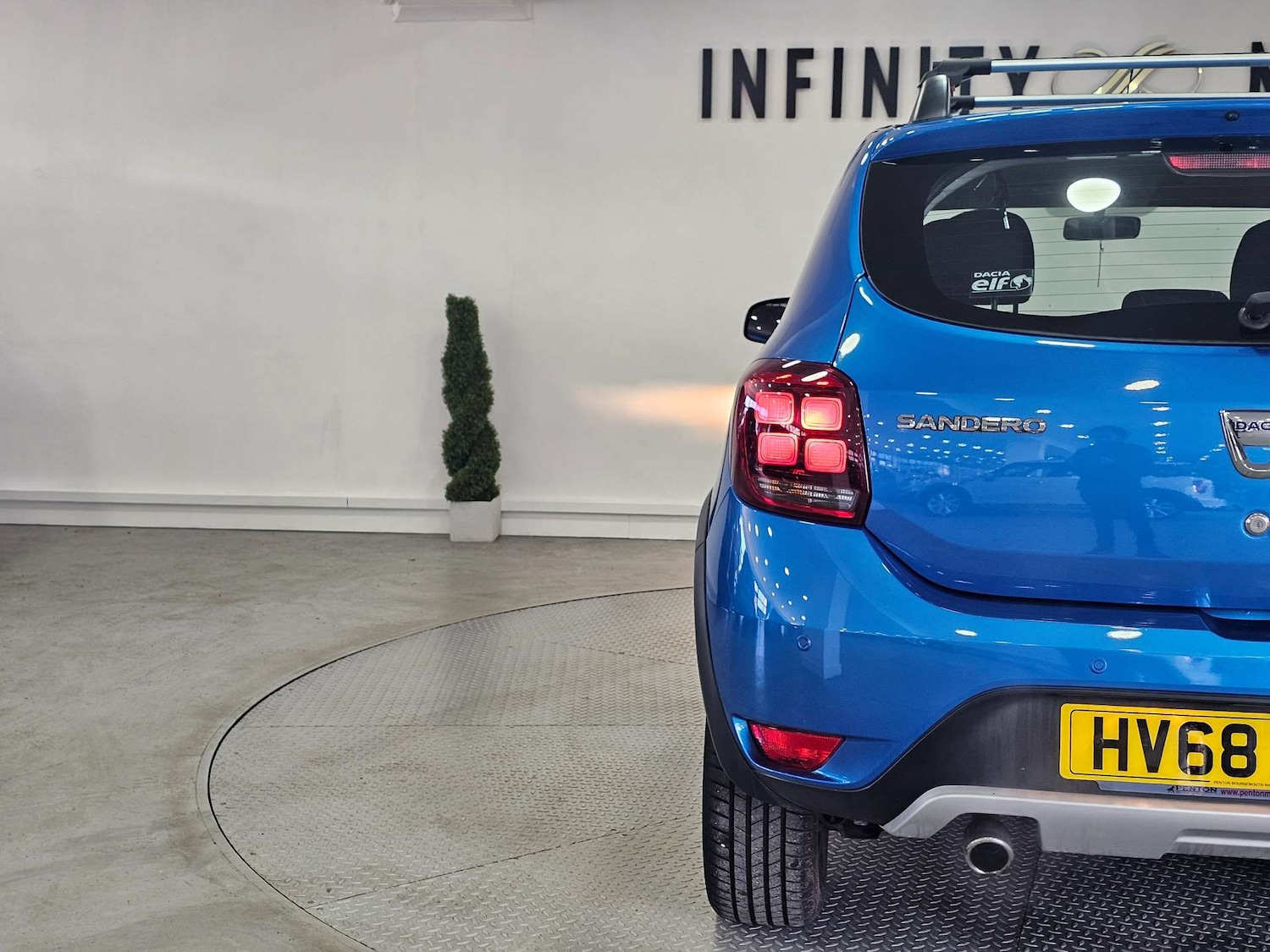 Used Dacia Sandero Stepway 2018 for sale - 76972359: Photo 28