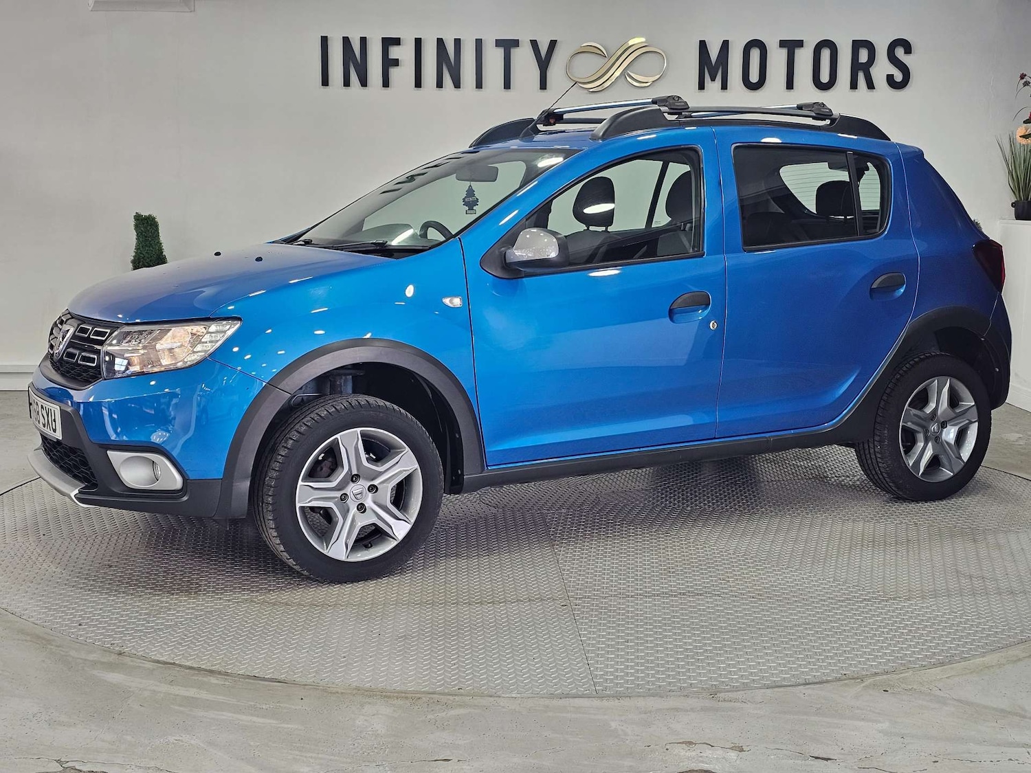 Used Dacia Sandero Stepway 2018 for sale - 76972359: Photo 38