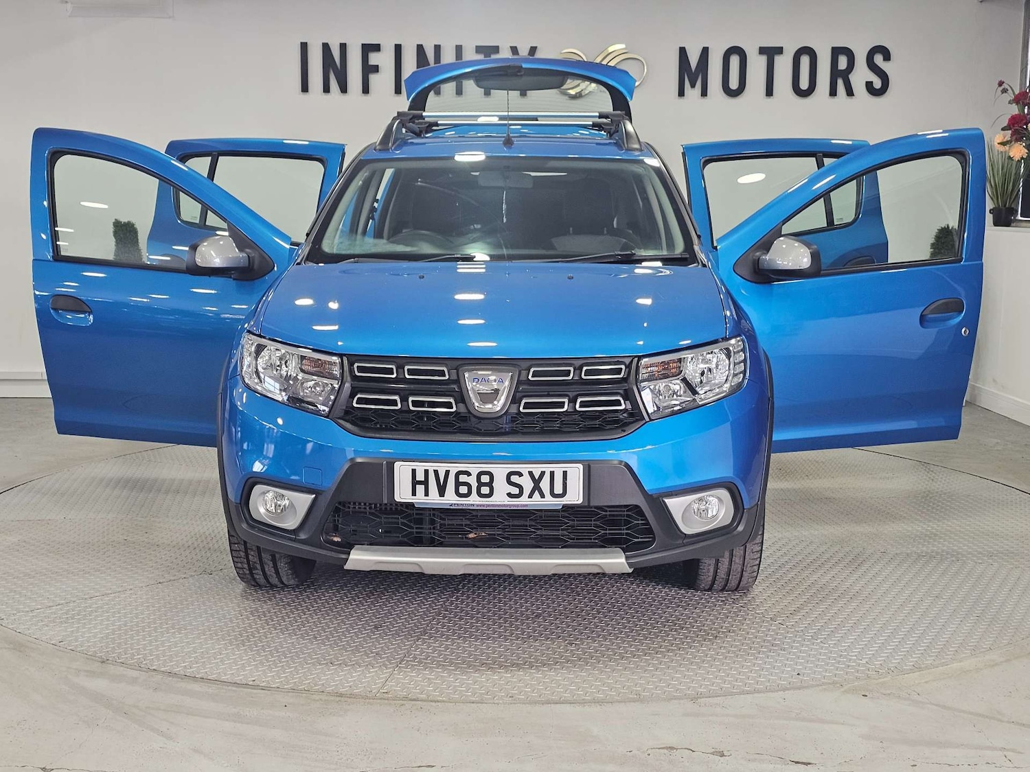 Used Dacia Sandero Stepway 2018 for sale - 76972359: Photo 41