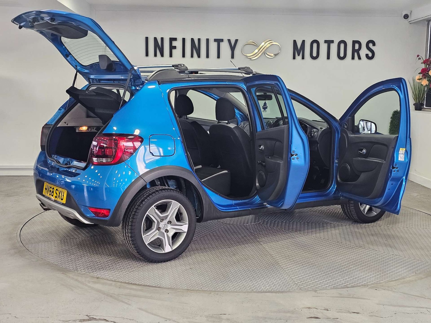 Used Dacia Sandero Stepway 2018 for sale - 76972359: Photo 44