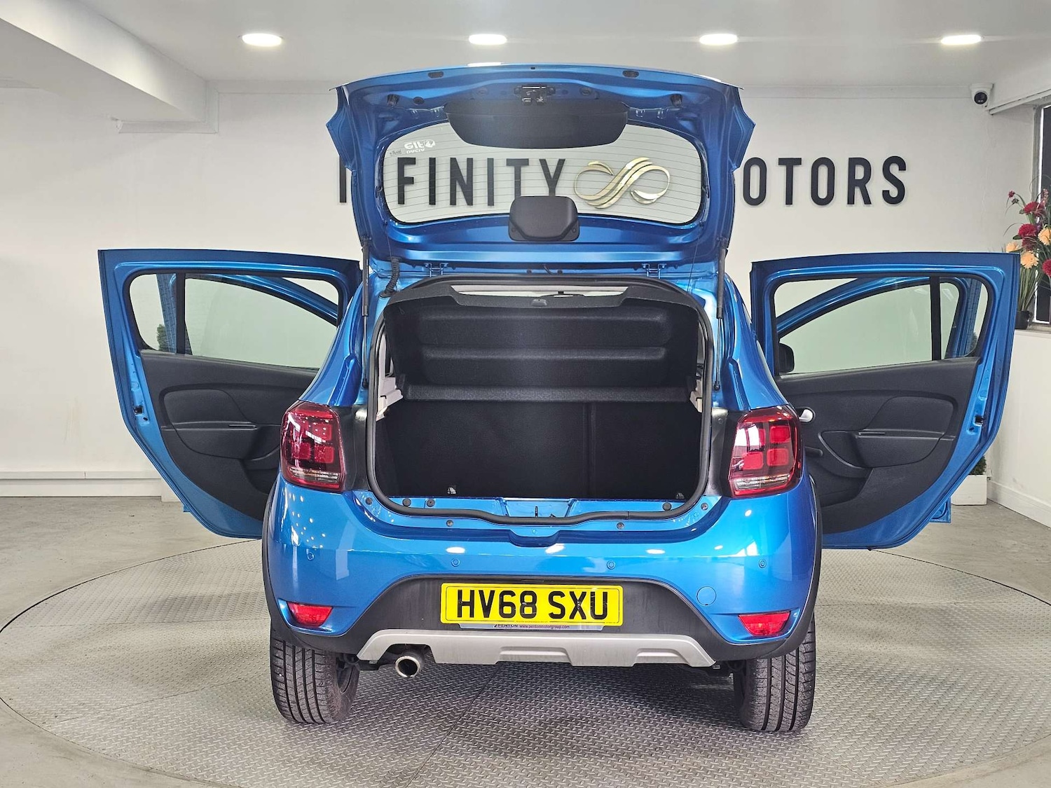 Used Dacia Sandero Stepway 2018 for sale - 76972359: Photo 45