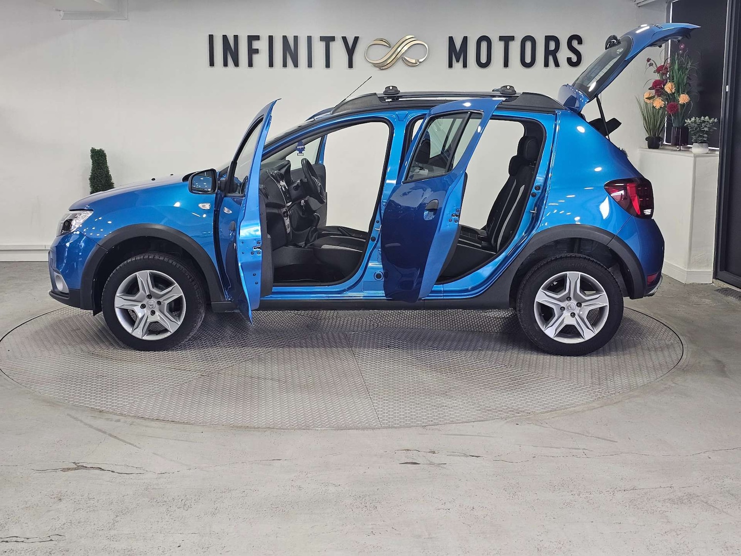 Used Dacia Sandero Stepway 2018 for sale - 76972359: Photo 47