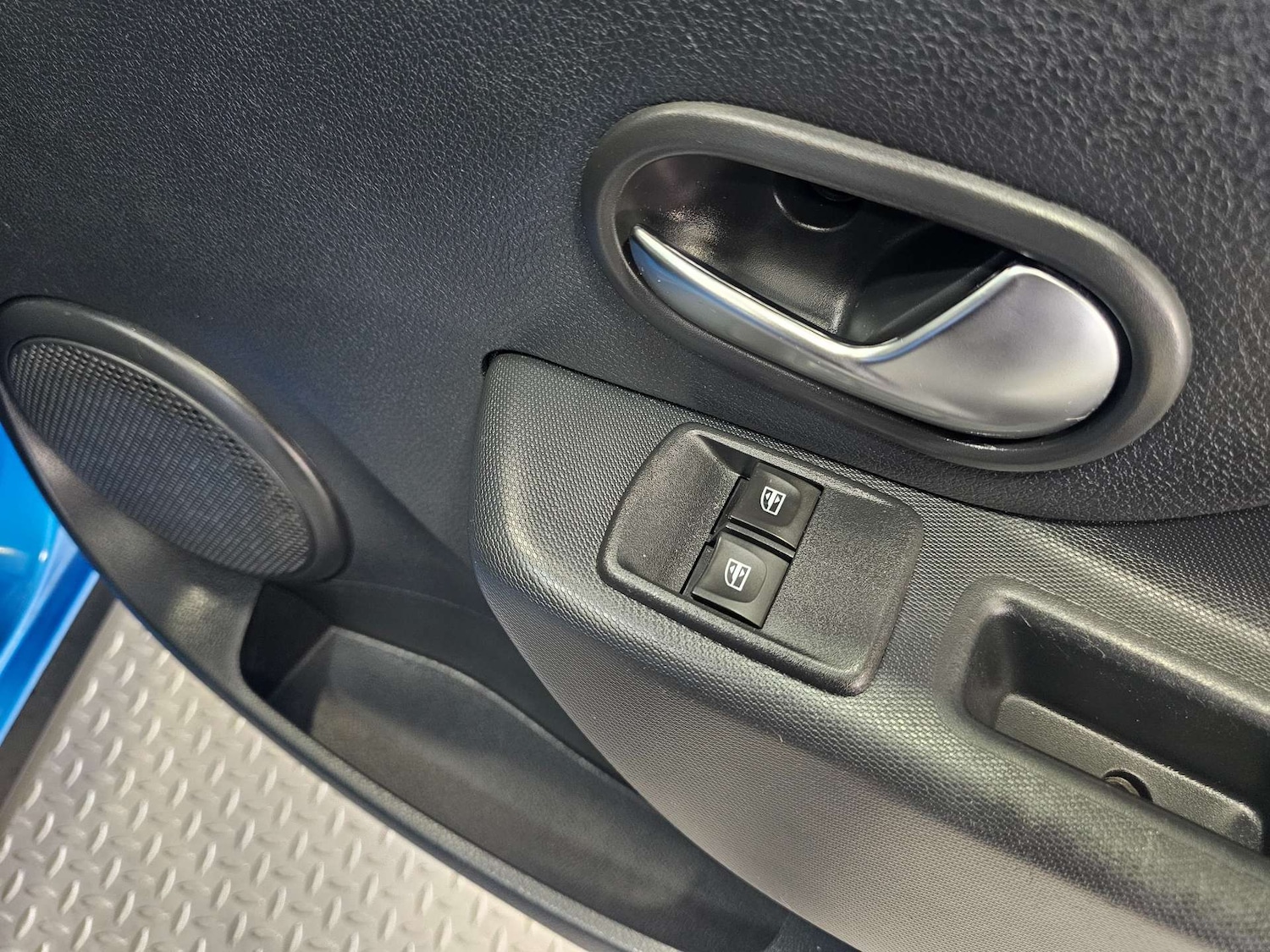 Used Dacia Sandero Stepway 2018 for sale - 76972359: Photo 50