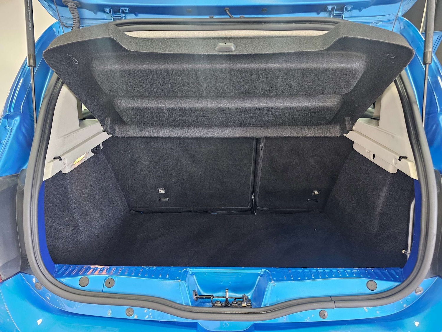 Used Dacia Sandero Stepway 2018 for sale - 76972359: Photo 74