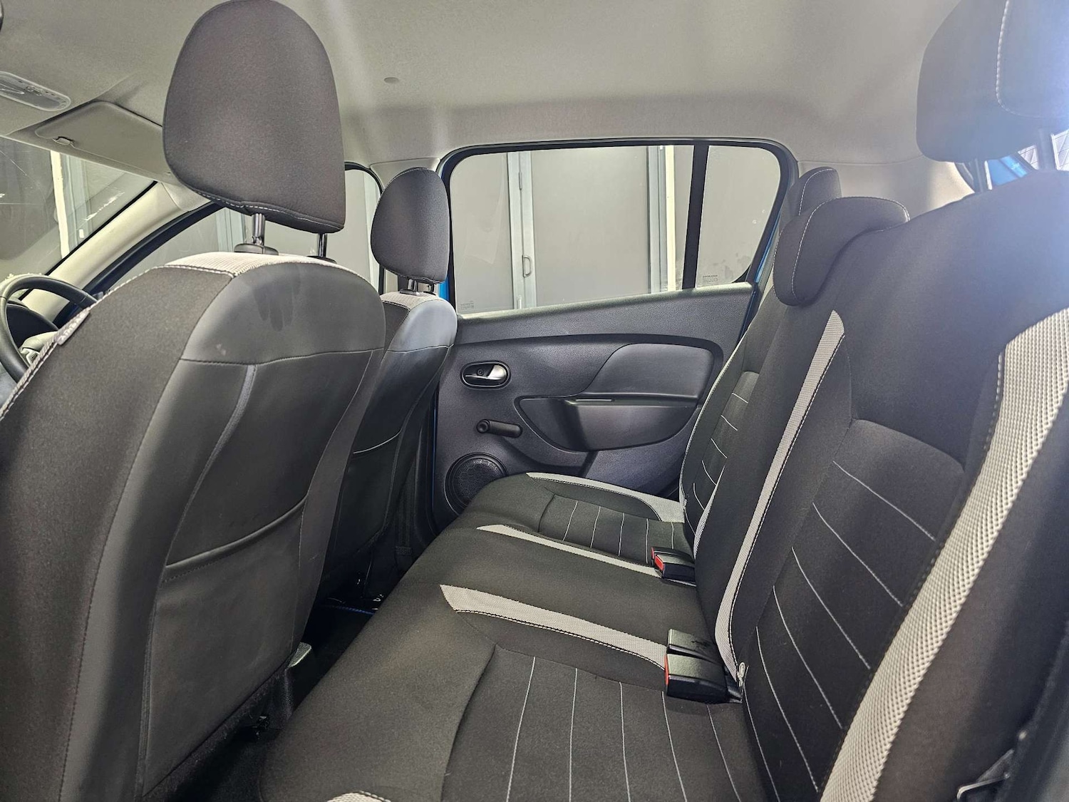 Used Dacia Sandero Stepway 2018 for sale - 76972359: Photo 75