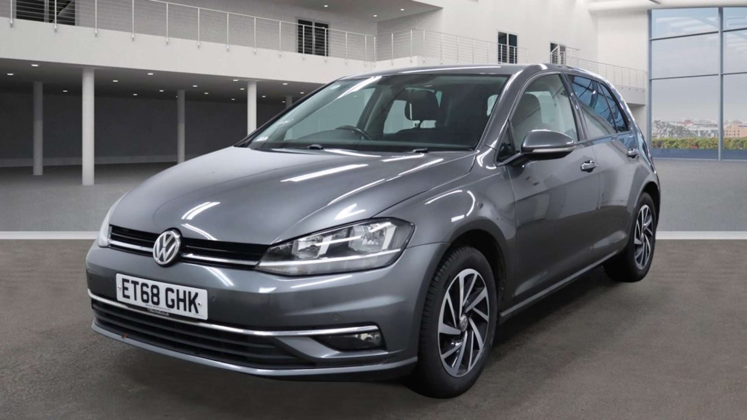 Used Volkswagen Golf 2019 for sale - 77107197: Photo 3