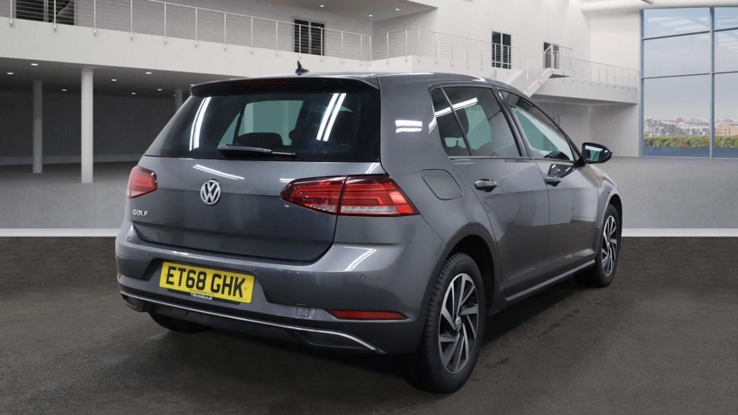Used Volkswagen Golf 2019 for sale - 77107197: Photo 5
