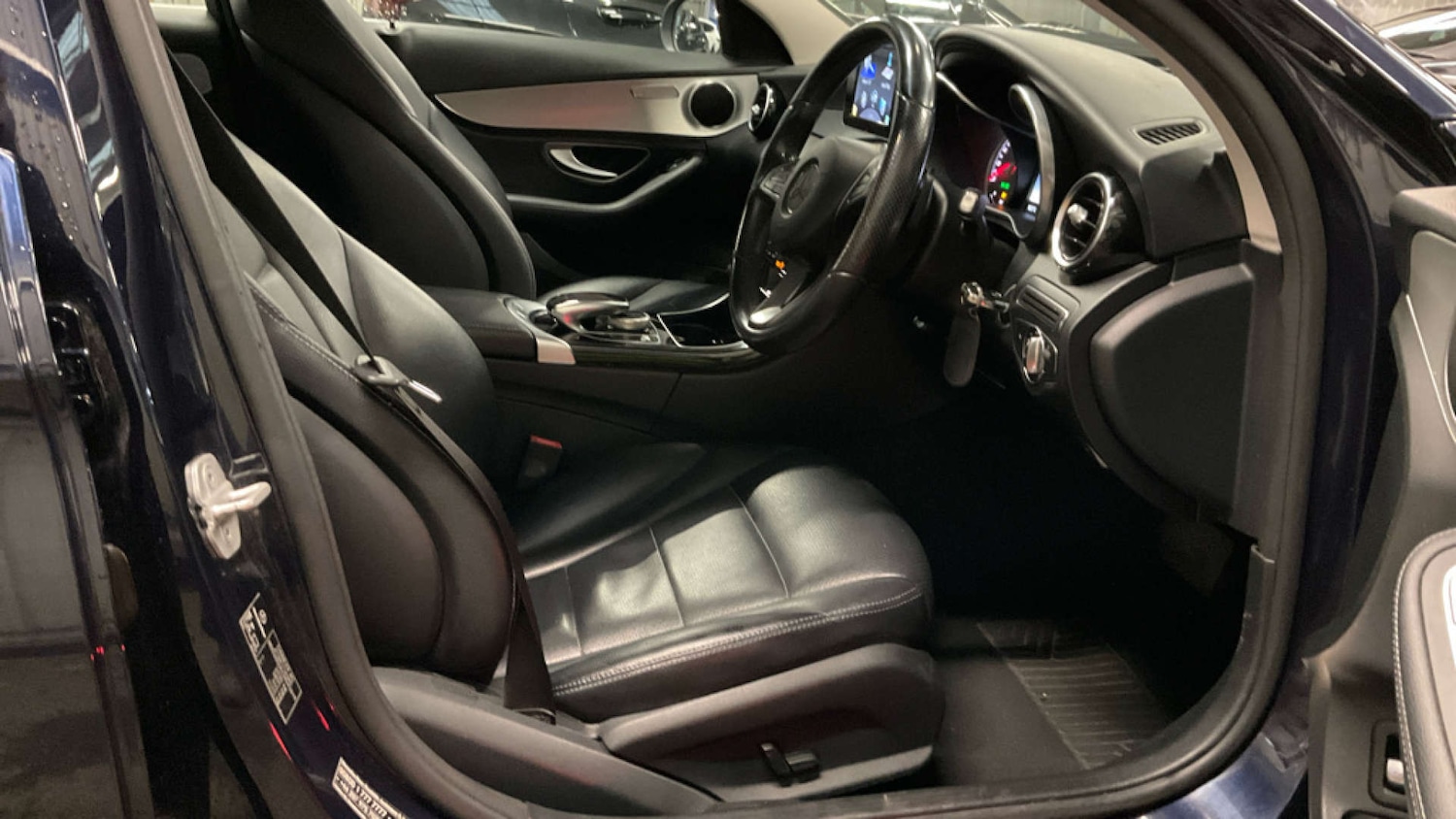 Used Mercedes-Benz C Class 2015 for sale - 77643175: Photo 12