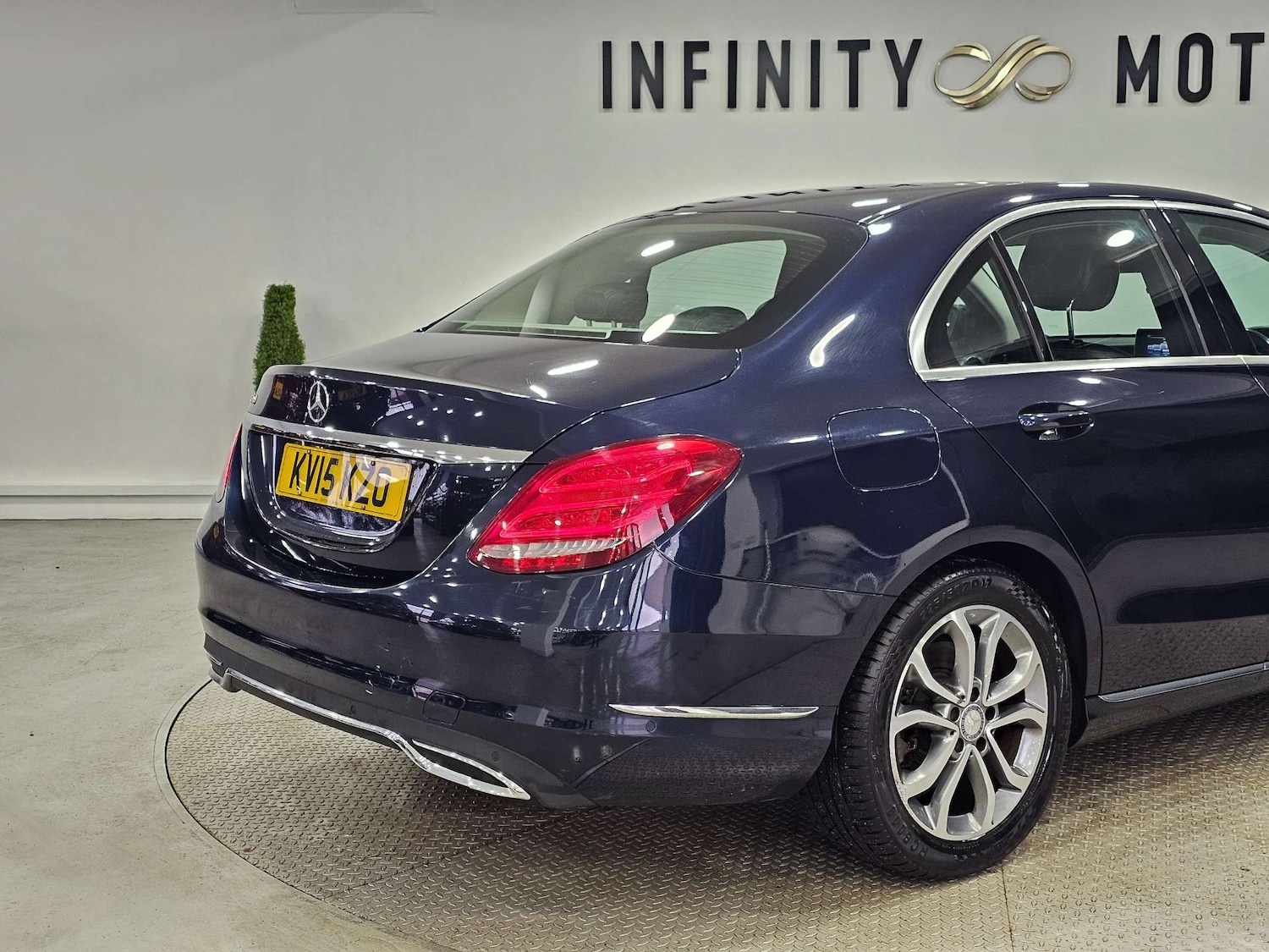 Used Mercedes-Benz C Class 2015 for sale - 77643175: Photo 25