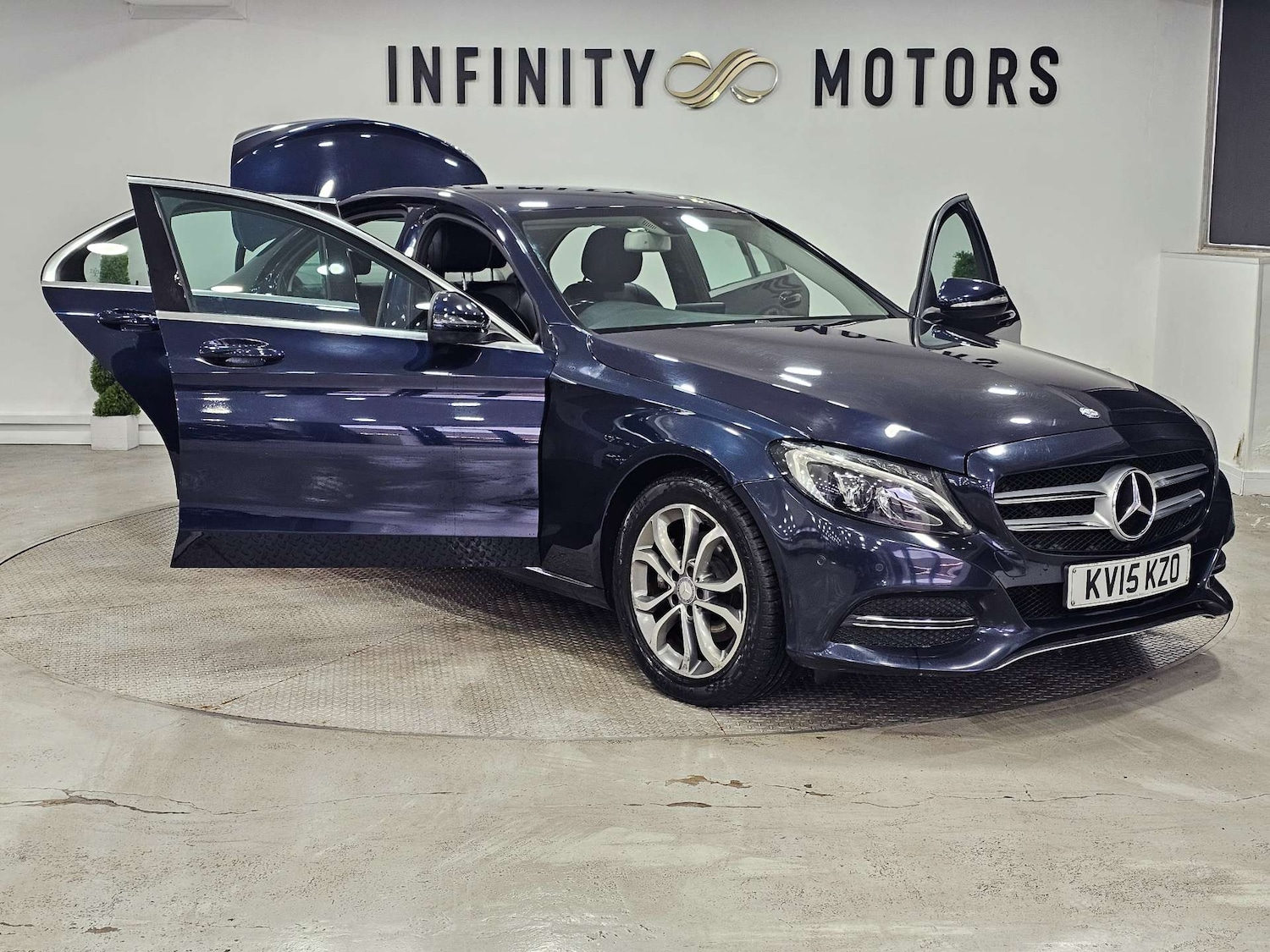 Used Mercedes-Benz C Class 2015 for sale - 77643175: Photo 42