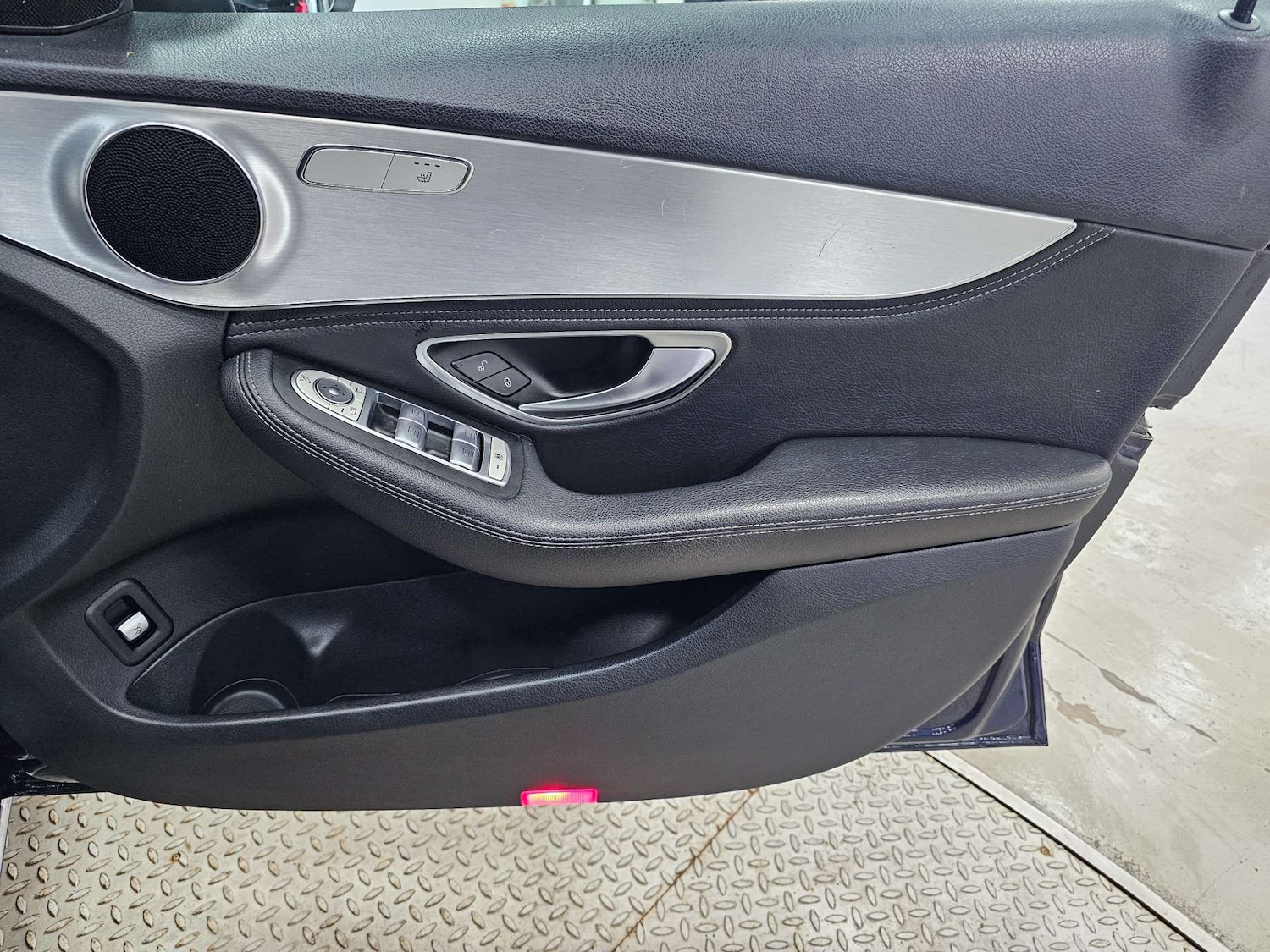 Used Mercedes-Benz C Class 2015 for sale - 77643175: Photo 49