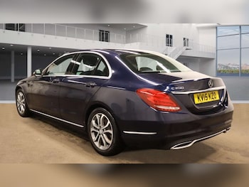 Used Mercedes-Benz C Class 2015 for sale - 77643175: Photo