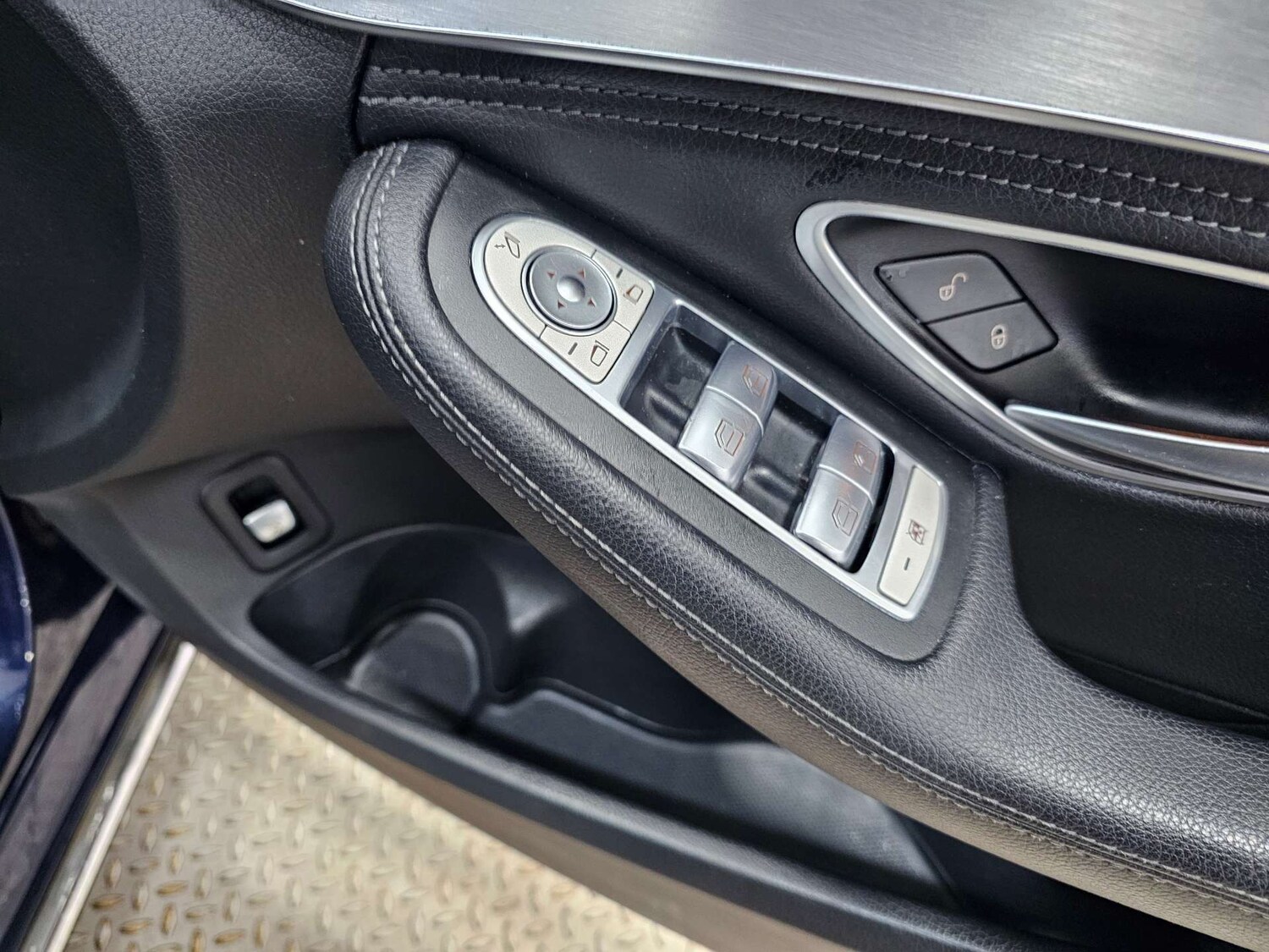 Used Mercedes-Benz C Class 2015 for sale - 77643175: Photo 50