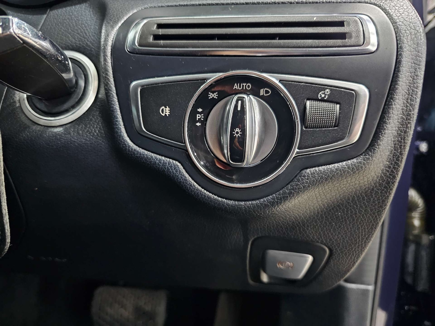 Used Mercedes-Benz C Class 2015 for sale - 77643175: Photo 52