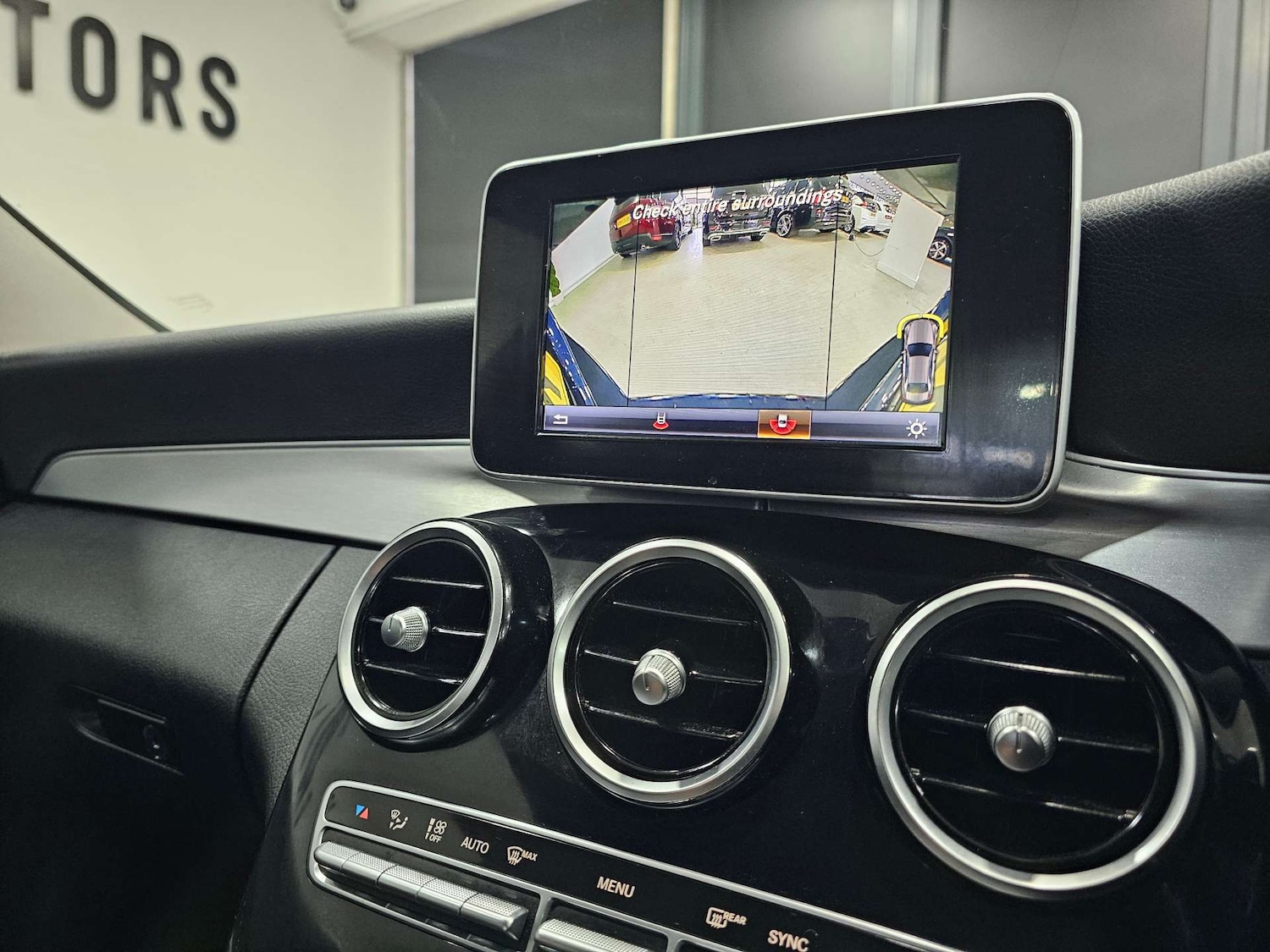 Used Mercedes-Benz C Class 2015 for sale - 77643175: Photo 65