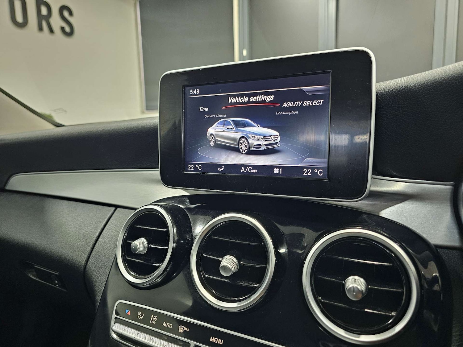 Used Mercedes-Benz C Class 2015 for sale - 77643175: Photo 70