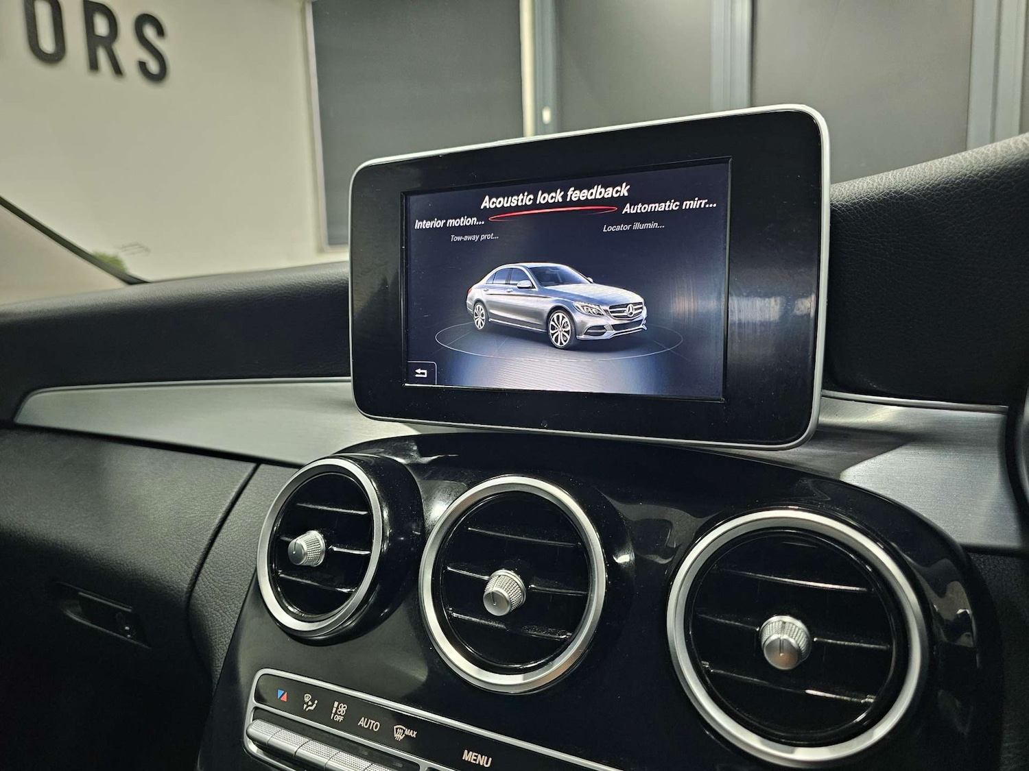 Used Mercedes-Benz C Class 2015 for sale - 77643175: Photo 71