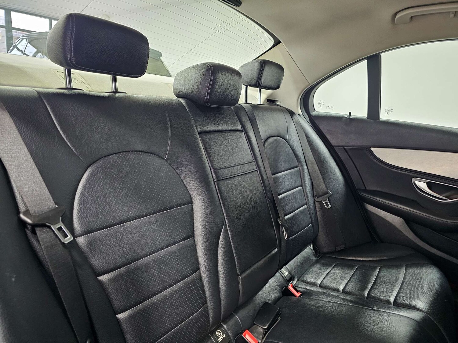 Used Mercedes-Benz C Class 2015 for sale - 77643175: Photo 77