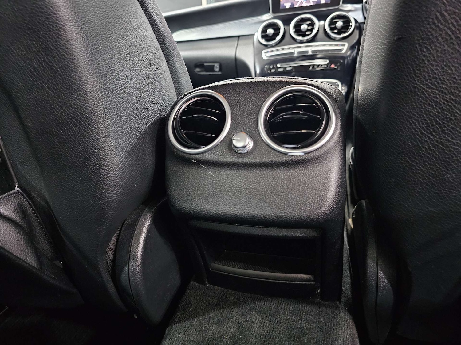 Used Mercedes-Benz C Class 2015 for sale - 77643175: Photo 80