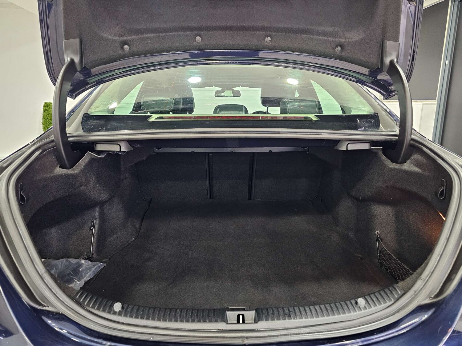 Used Mercedes-Benz C Class 2015 for sale - 77643175: Photo 81