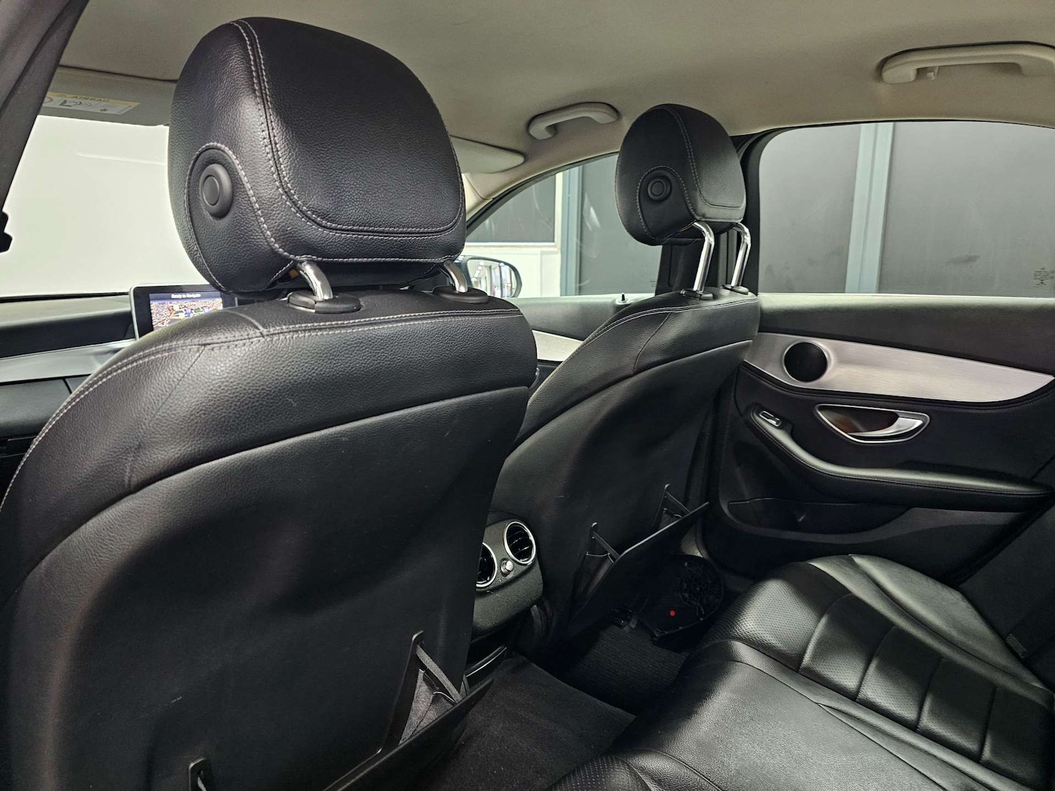 Used Mercedes-Benz C Class 2015 for sale - 77643175: Photo 83