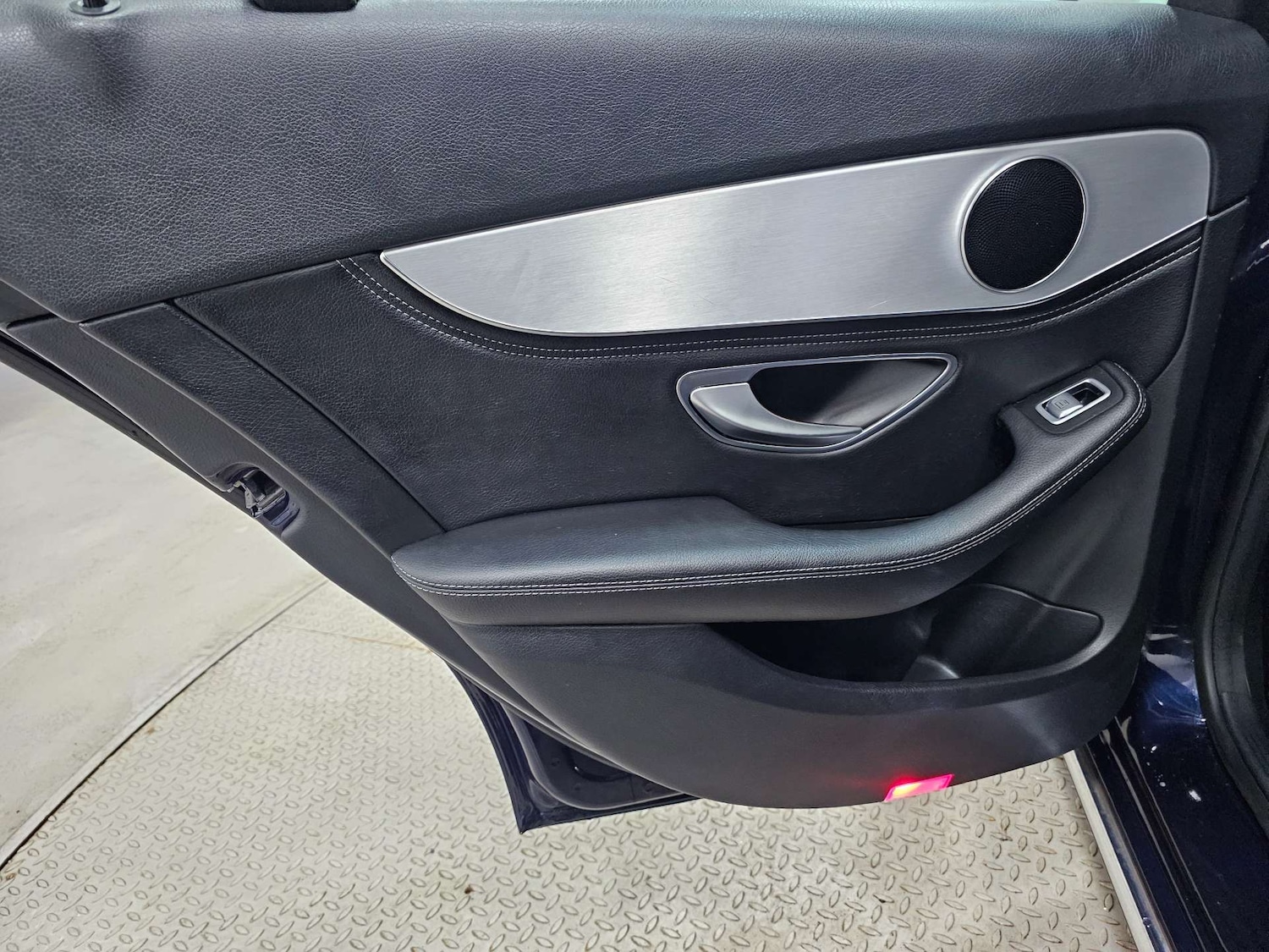 Used Mercedes-Benz C Class 2015 for sale - 77643175: Photo 84