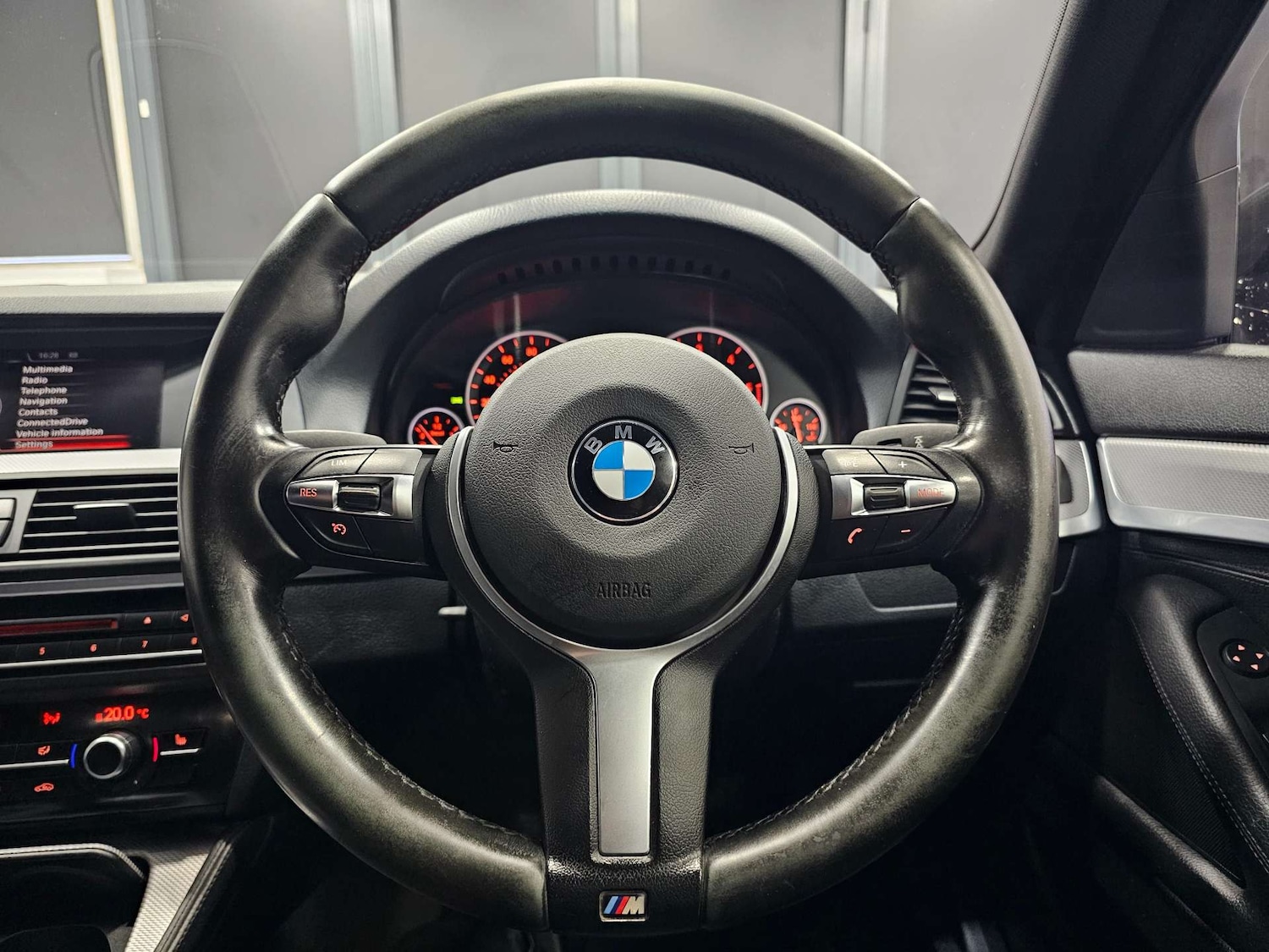 Used BMW 5 Series 2015 for sale - 76972360: Photo 13