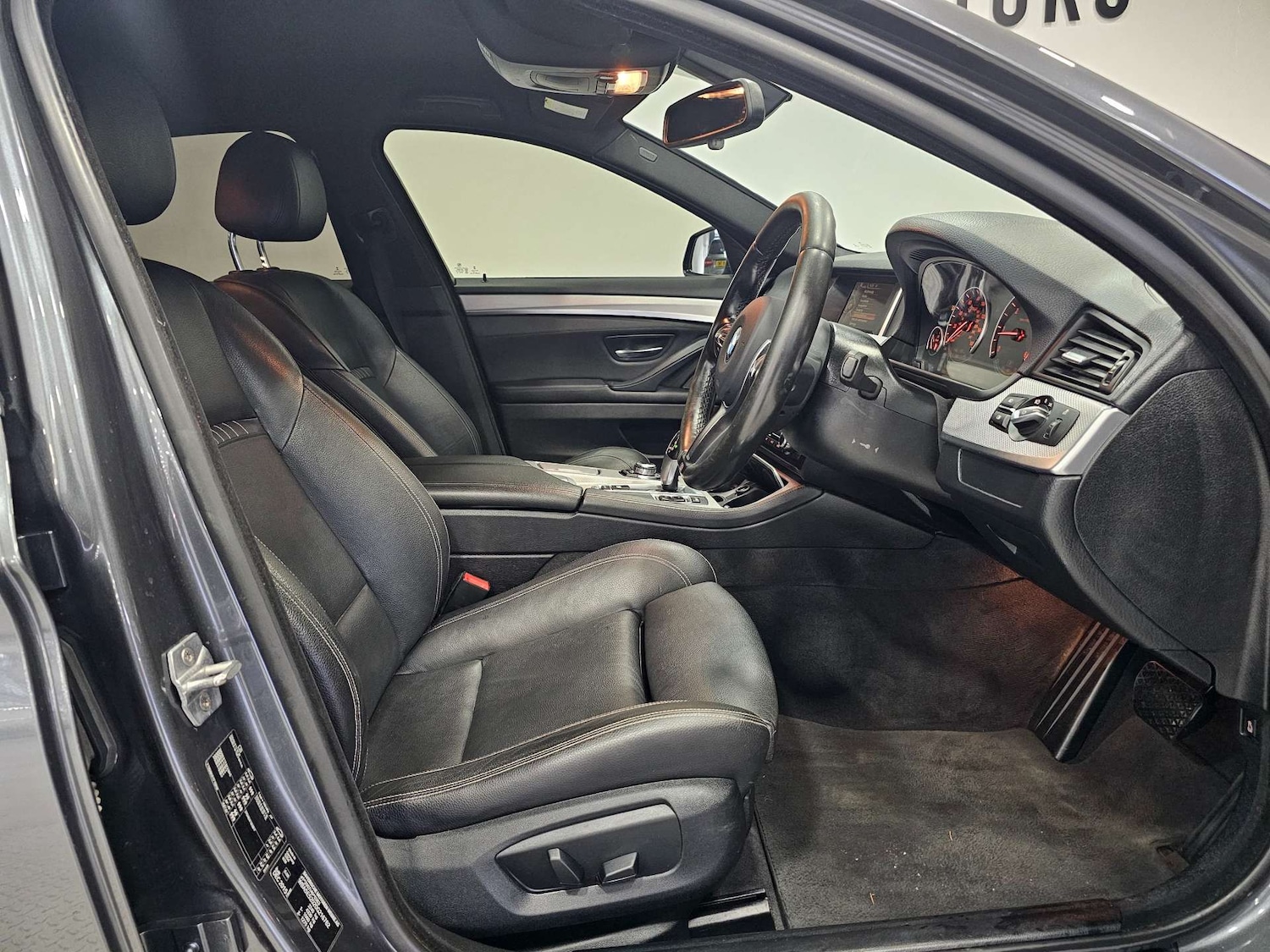 Used BMW 5 Series 2015 for sale - 76972360: Photo 3