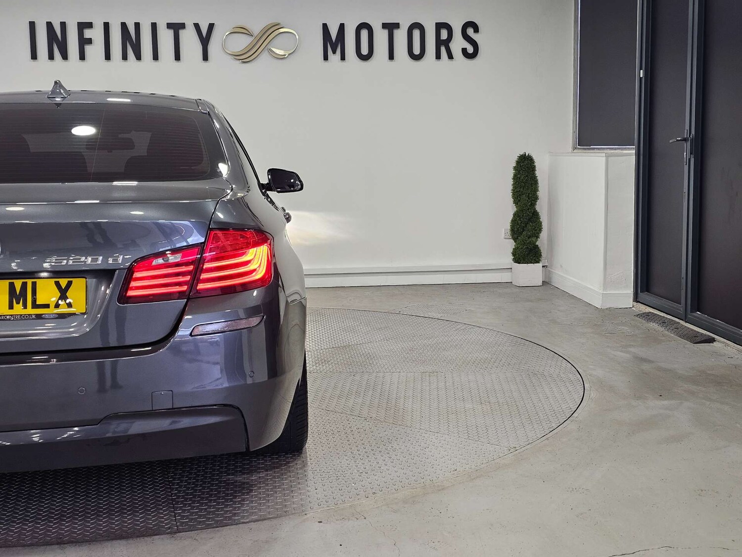 Used BMW 5 Series 2015 for sale - 76972360: Photo 30