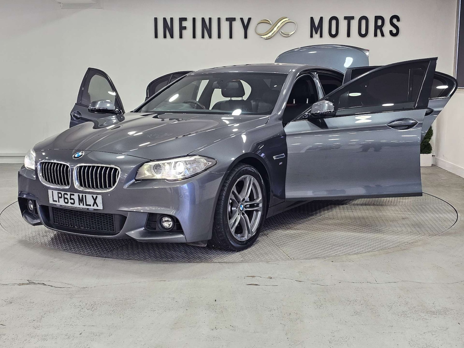 Used BMW 5 Series 2015 for sale - 76972360: Photo 45