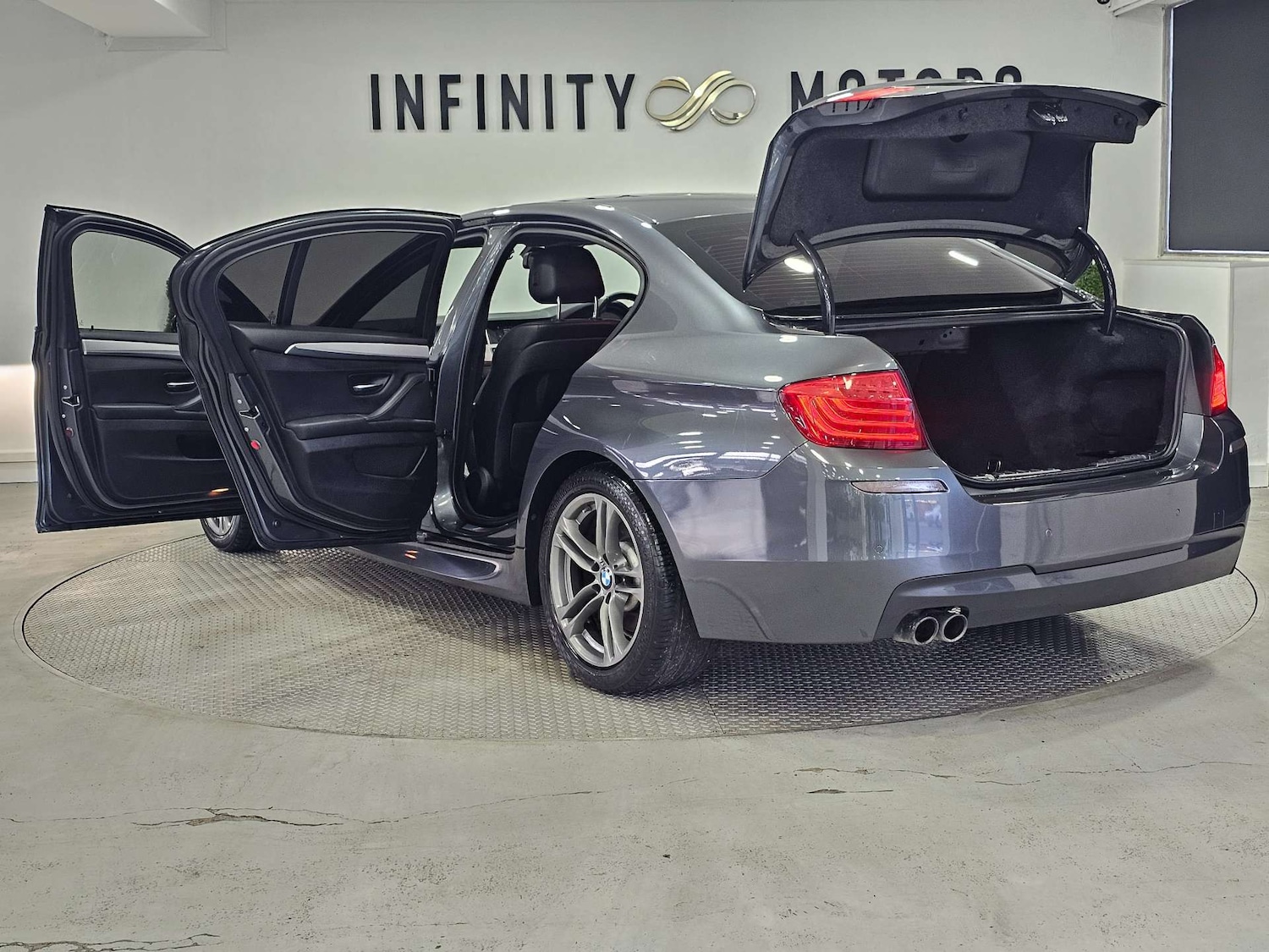 Used BMW 5 Series 2015 for sale - 76972360: Photo 47