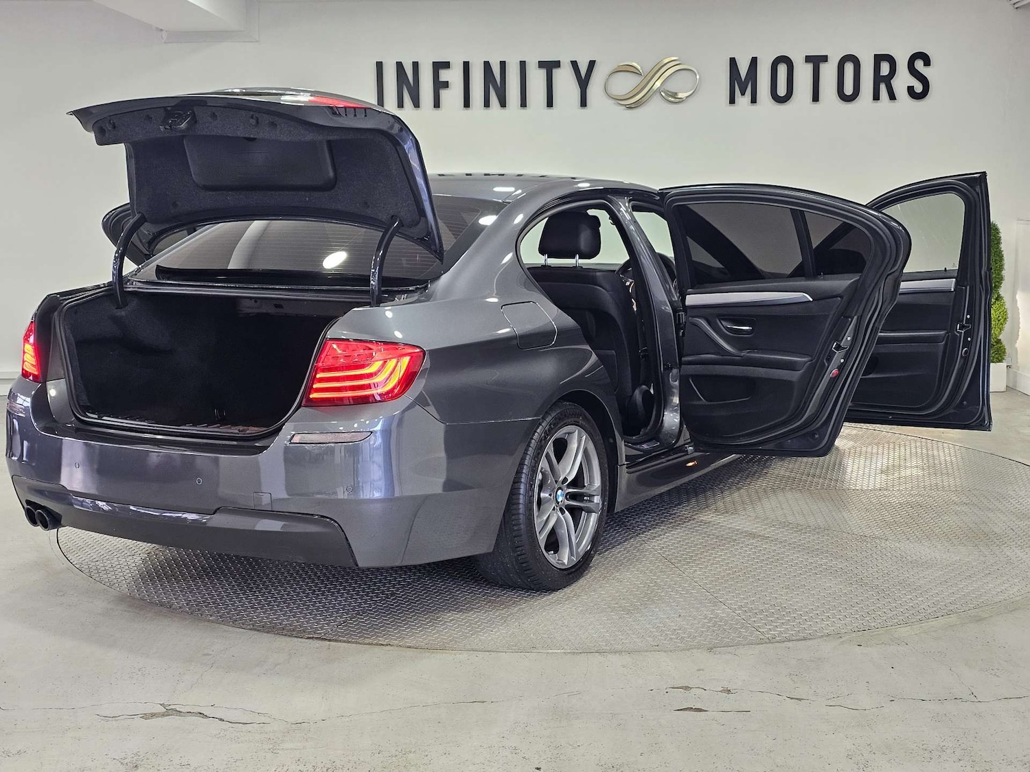 Used BMW 5 Series 2015 for sale - 76972360: Photo 49