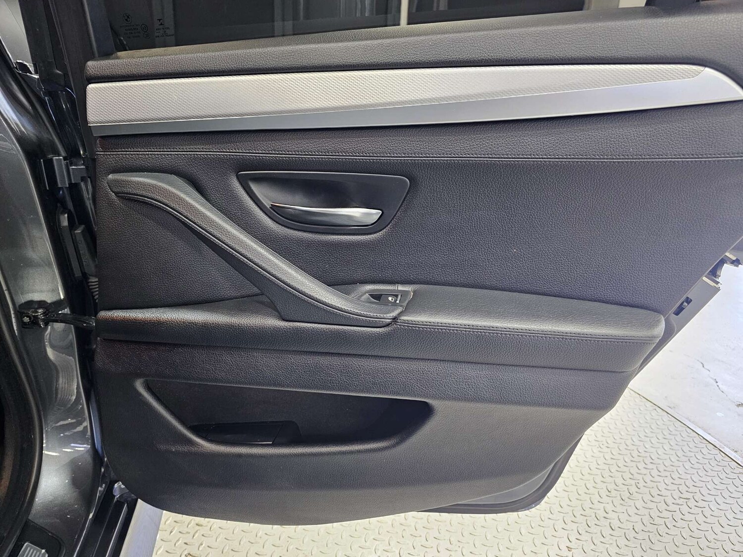 Used BMW 5 Series 2015 for sale - 76972360: Photo 77