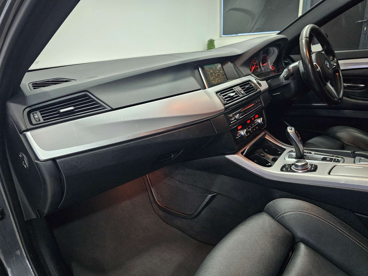 Used BMW 5 Series 2015 for sale - 76972360: Photo 91