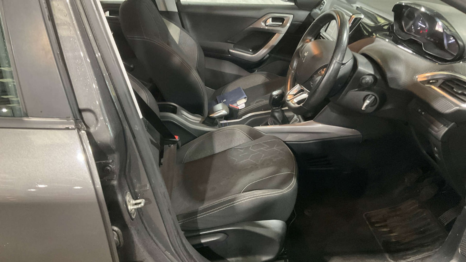 Used Peugeot 2008 2018 for sale - 77162414: Photo 9