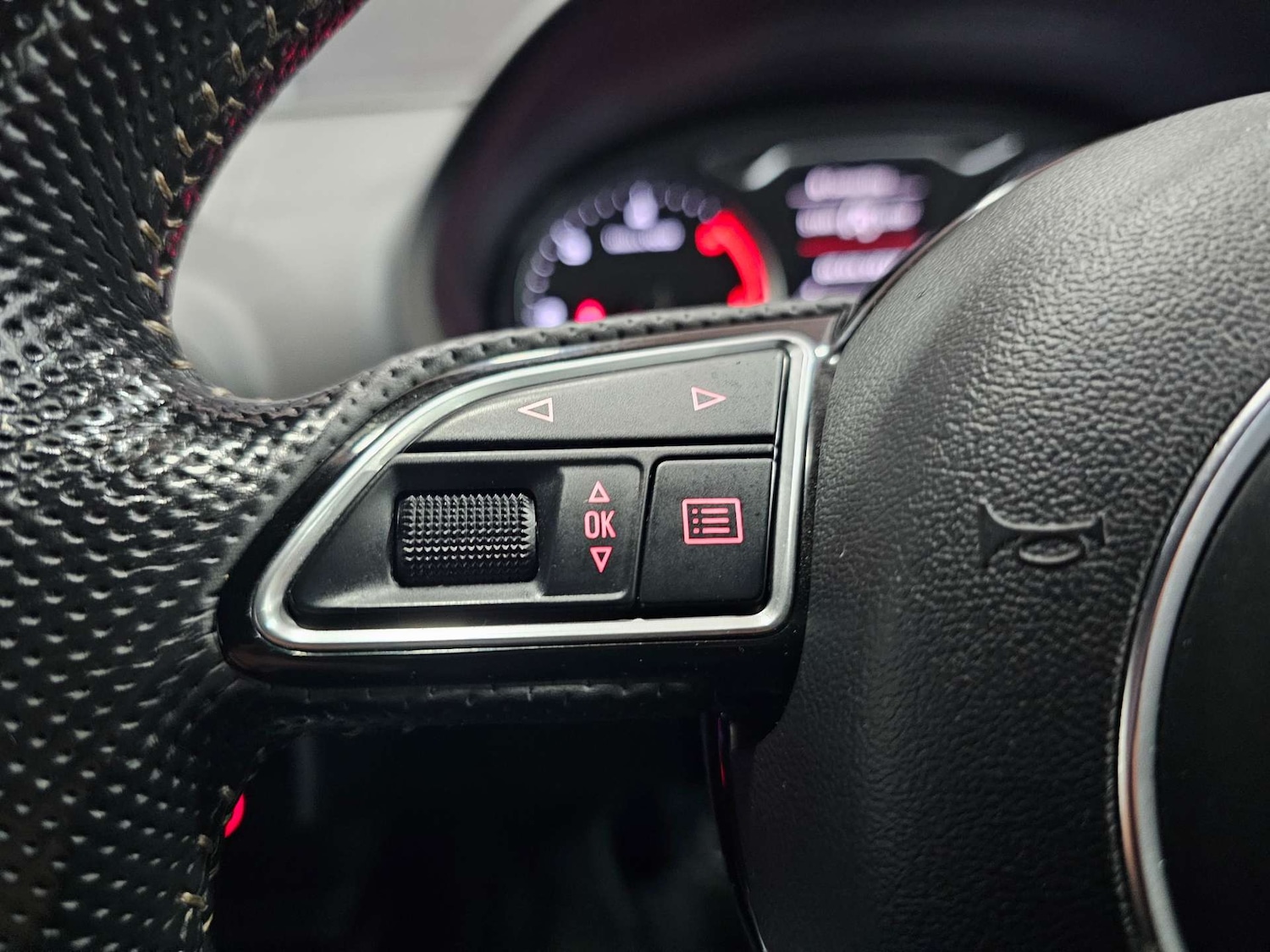 Used Audi A3 2014 for sale - 77547639: Photo 61