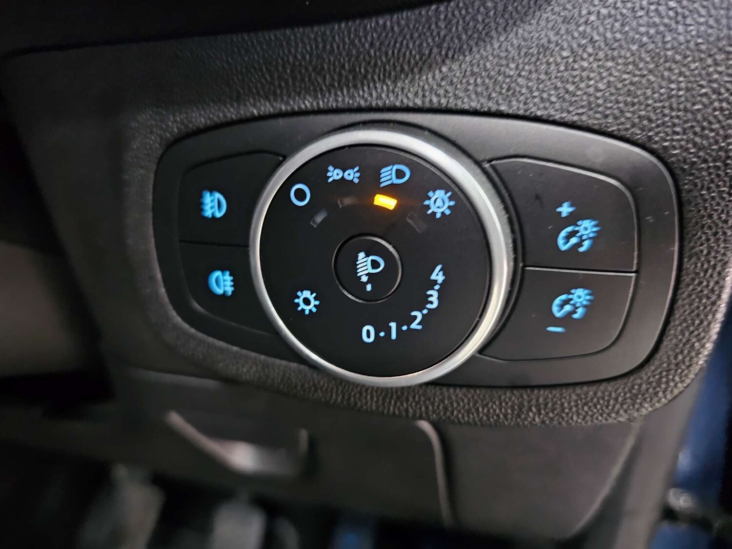 Used Ford Fiesta 2018 for sale - 77096049: Photo 58