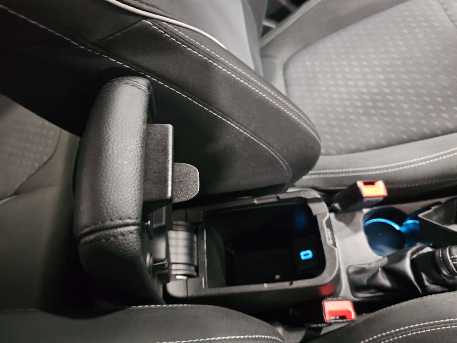 Used Ford Fiesta 2018 for sale - 77096049: Photo 65