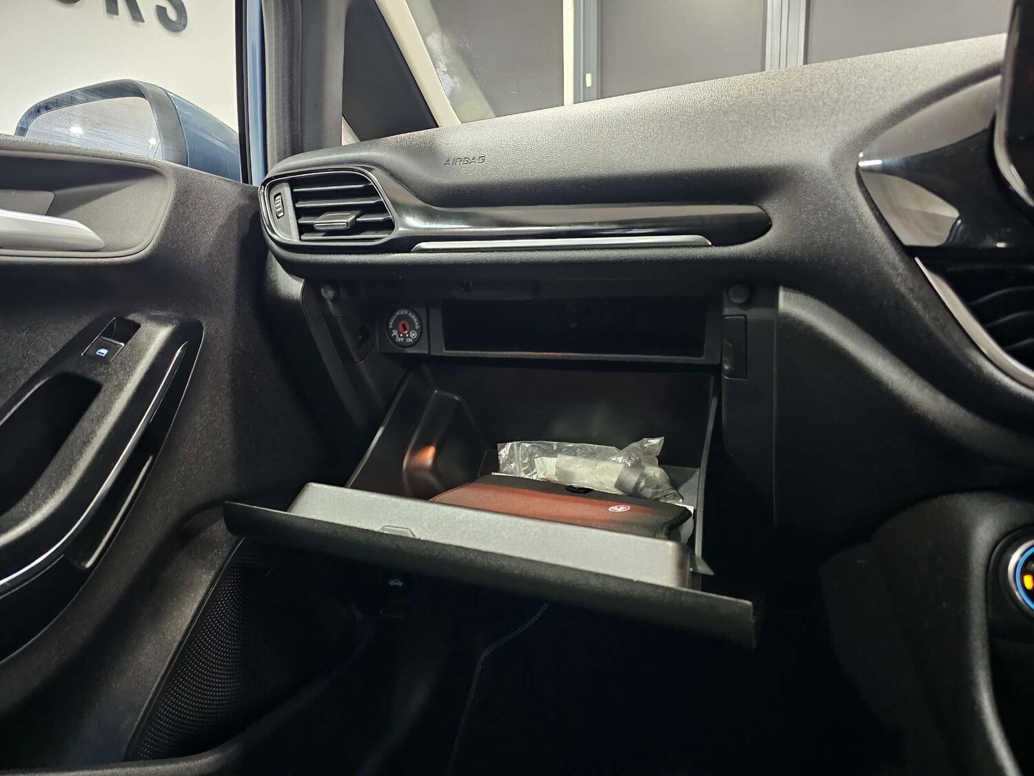 Used Ford Fiesta 2018 for sale - 77096049: Photo 80