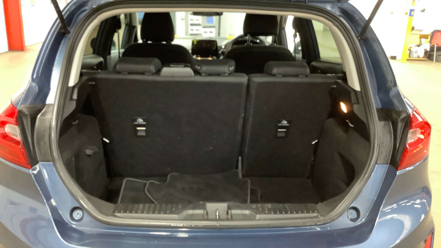 Used Ford Fiesta 2018 for sale - 77096049: Photo 9