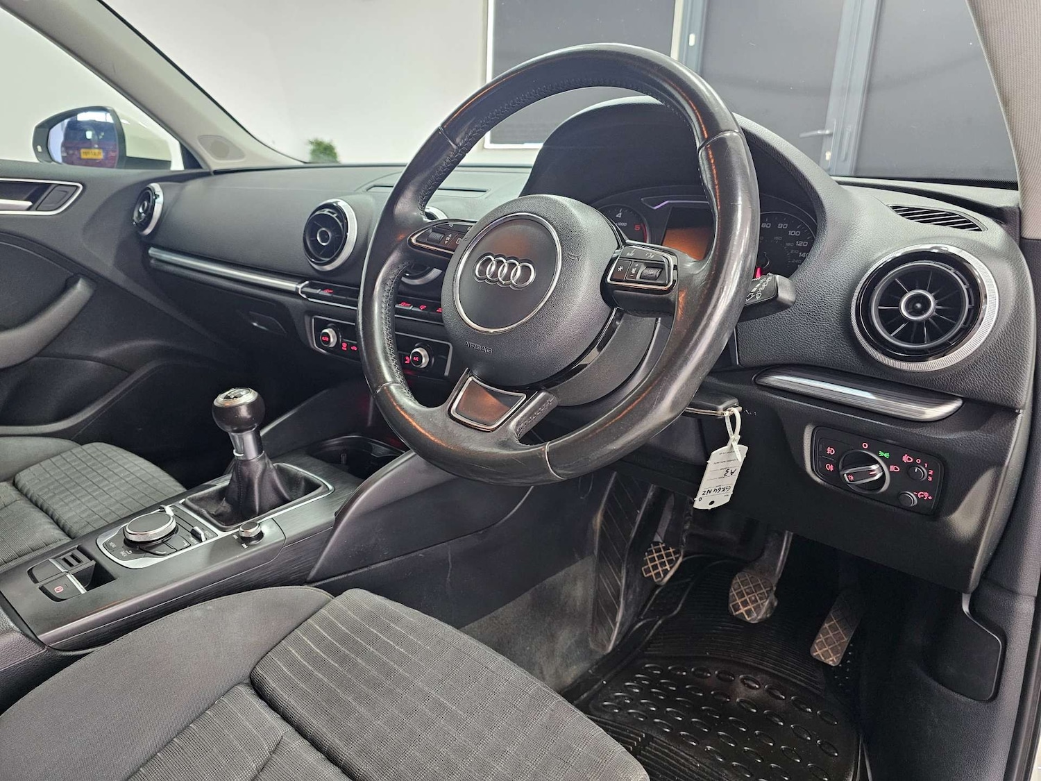 Used Audi A3 2014 for sale - 77963179: Photo 3