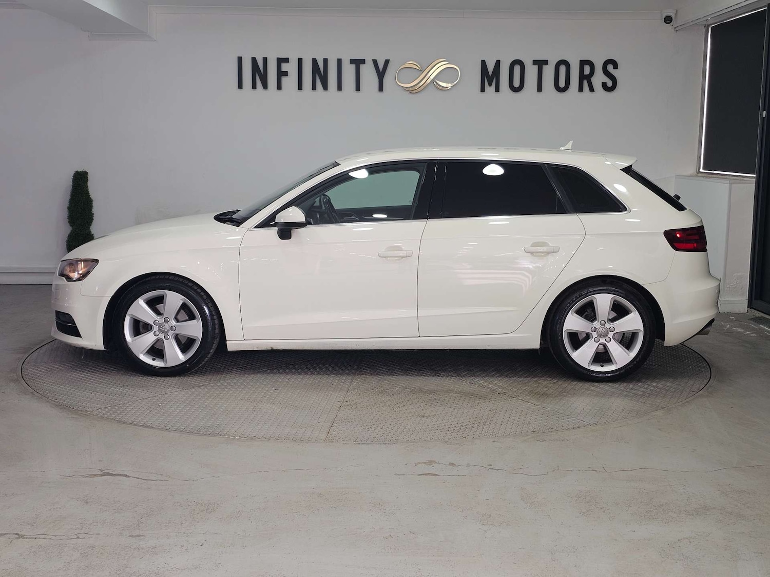 Used Audi A3 2014 for sale - 77963179: Photo 34